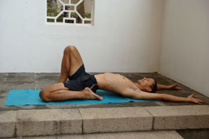 half hero yoga pose