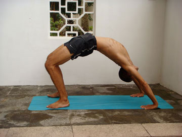 upward facing bow pose